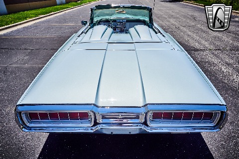 1965 Ford Thunderbird image 57