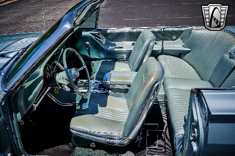 1965 Ford Thunderbird image 86