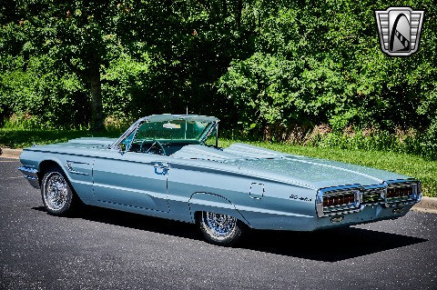 1965 Ford Thunderbird image 9