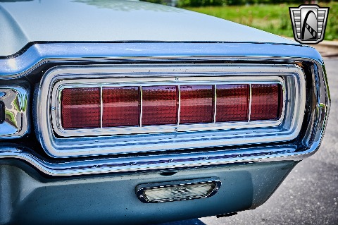 1965 Ford Thunderbird image 61