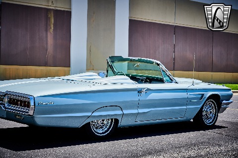 1965 Ford Thunderbird image 36