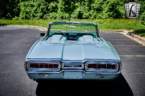 1965 Ford Thunderbird image 12