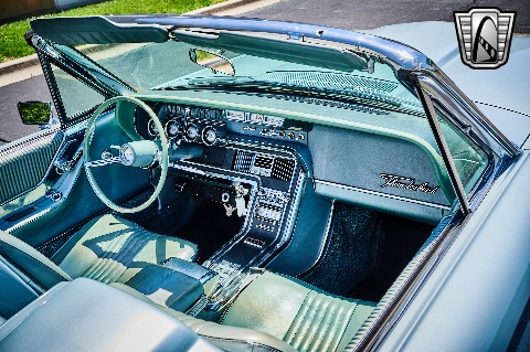 1965 Ford Thunderbird image 66
