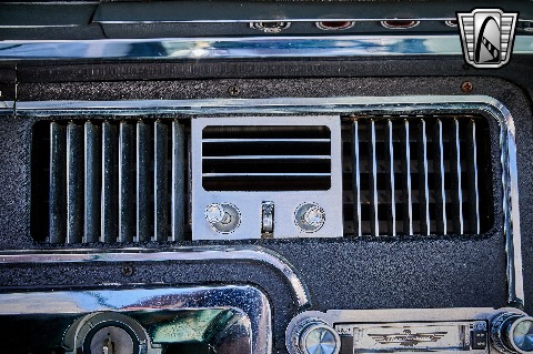 1965 Ford Thunderbird image 93