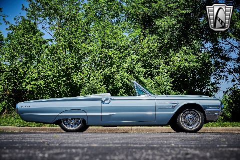 1965 Ford Thunderbird image 20