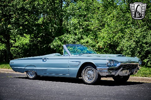 1965 Ford Thunderbird image 22