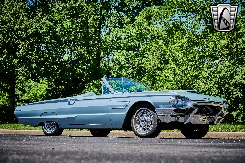 1965 Ford Thunderbird image 23