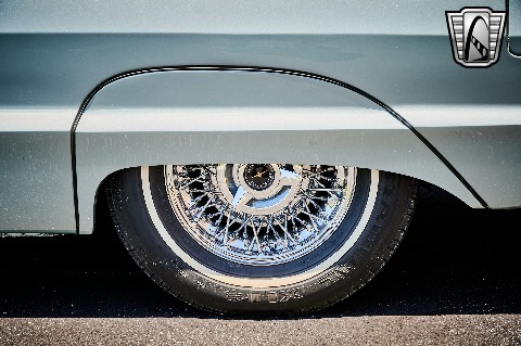 1965 Ford Thunderbird image 128