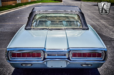 1965 Ford Thunderbird image 79