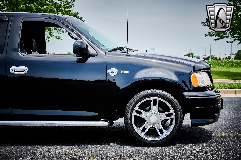 2000 Ford F150 image 32