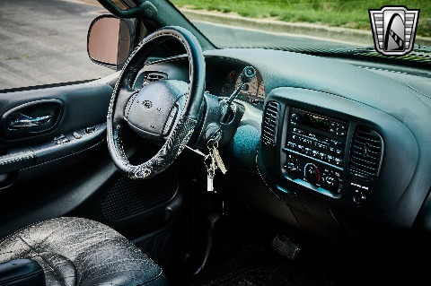 2000 Ford F150 image 96