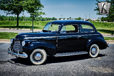 1940 Chevrolet Special Deluxe image 3