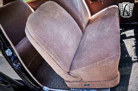 1940 Chevrolet Special Deluxe image 107