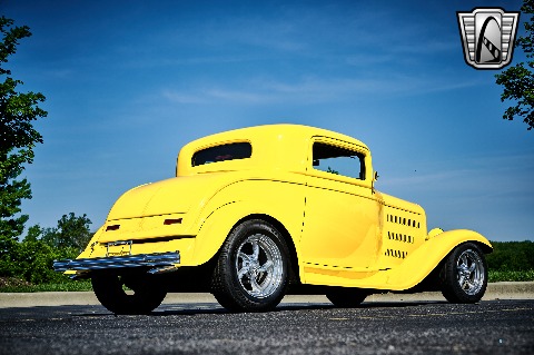 1932 Ford Coupe image 17