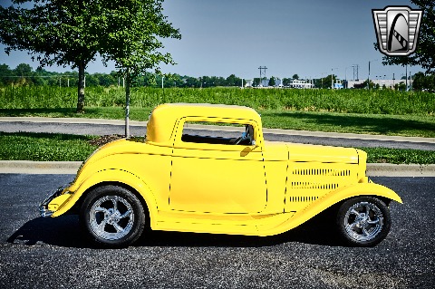 1932 Ford Coupe image 18