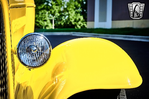 1932 Ford Coupe image 44