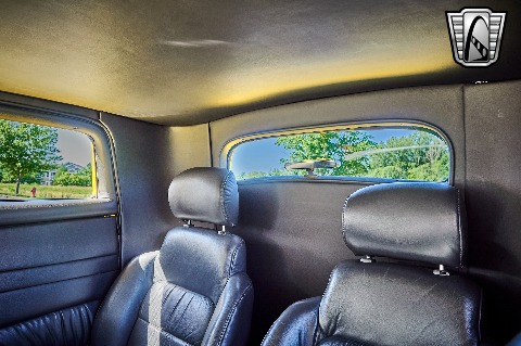 1932 Ford Coupe image 97