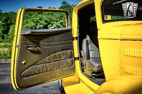 1932 Ford Coupe image 99