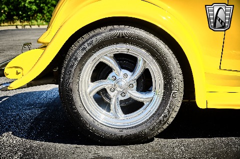 1932 Ford Coupe image 125