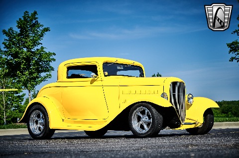 1932 Ford Coupe image 23