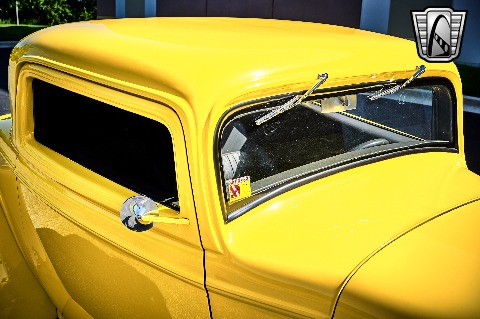 1932 Ford Coupe image 75