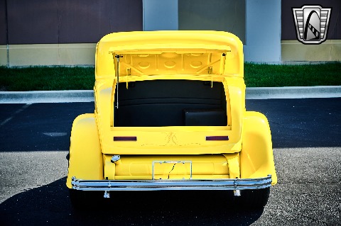 1932 Ford Coupe image 106