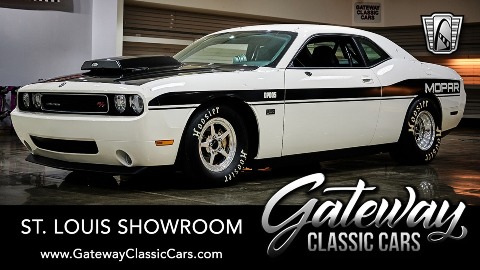 2009 Dodge Challenger image 2