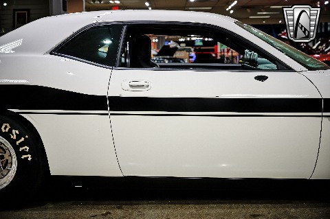 2009 Dodge Challenger image 31