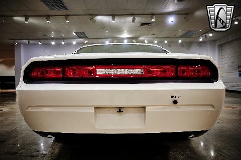 2009 Dodge Challenger image 57