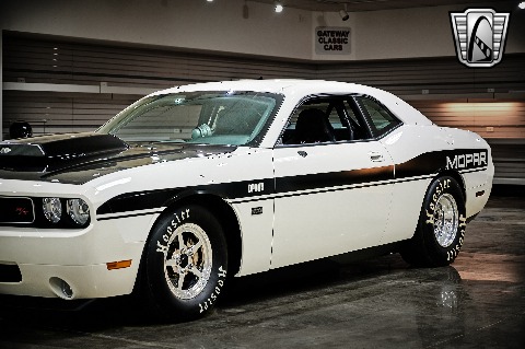 2009 Dodge Challenger image 34