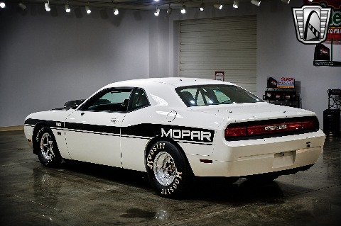 2009 Dodge Challenger image 9