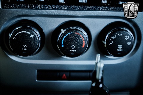 2009 Dodge Challenger image 89