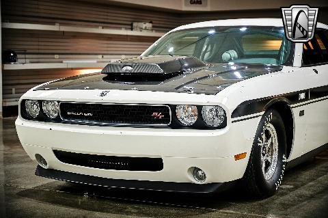 2009 Dodge Challenger image 38