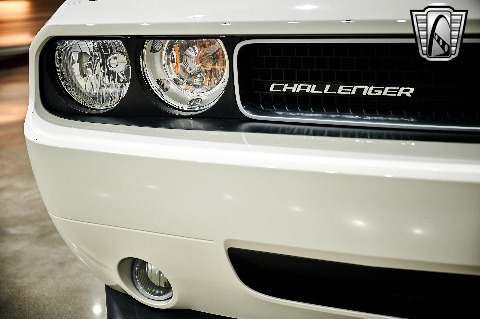 2009 Dodge Challenger image 43