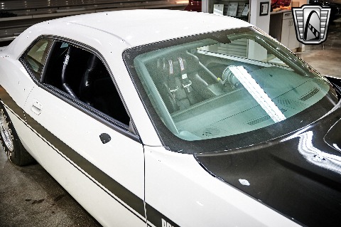 2009 Dodge Challenger image 70