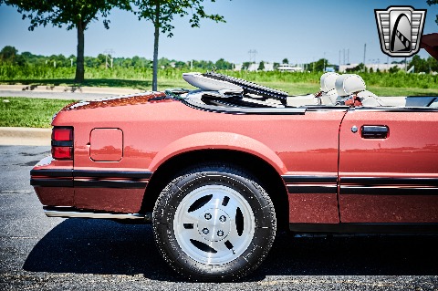 1984 Ford Mustang image 30
