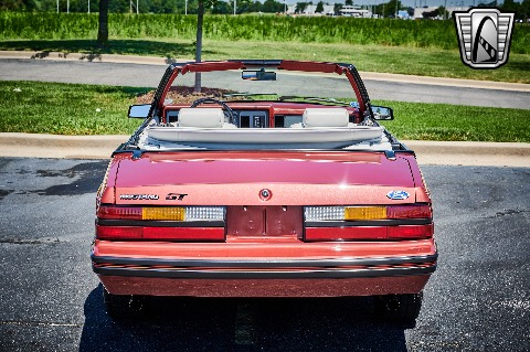 1984 Ford Mustang image 12