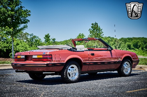1984 Ford Mustang image 16