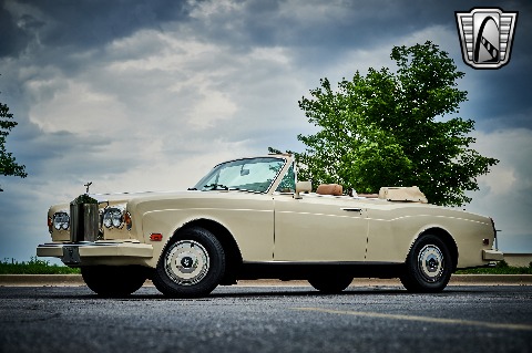 1986 Rolls Royce Corniche image 5