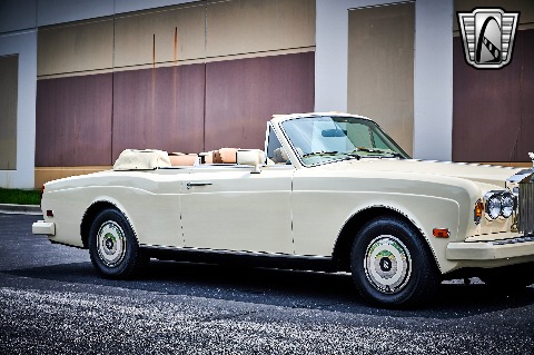 1986 Rolls Royce Corniche image 33