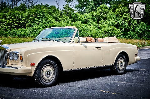 1986 Rolls Royce Corniche image 34