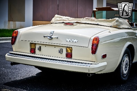 1986 Rolls Royce Corniche image 40