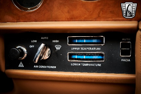 1986 Rolls Royce Corniche image 97