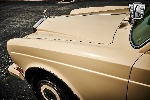 1986 Rolls Royce Corniche image 48