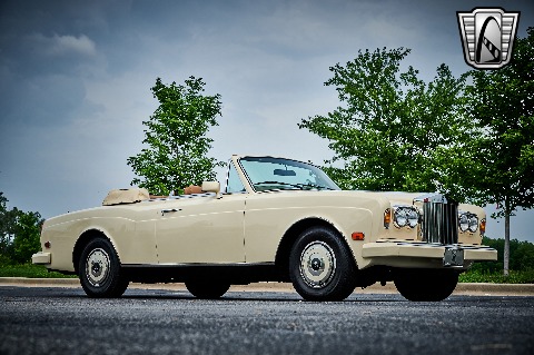 1986 Rolls Royce Corniche image 23