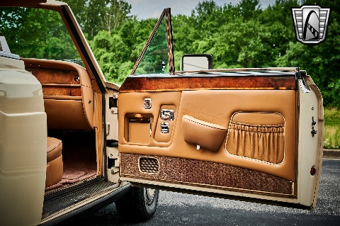 1986 Rolls Royce Corniche image 105