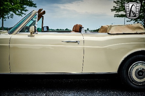 1986 Rolls Royce Corniche image 28