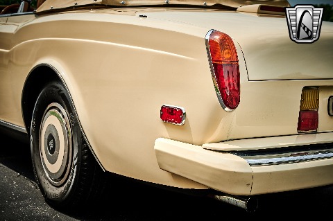 1986 Rolls Royce Corniche image 54