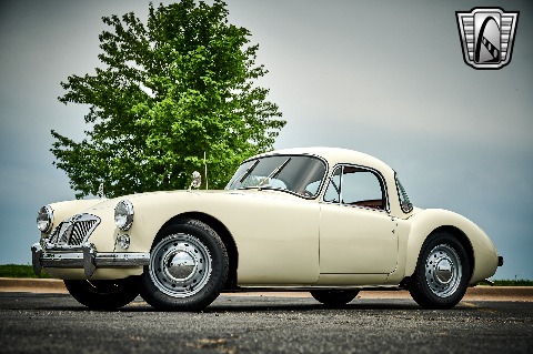1961 MG MGA image 5
