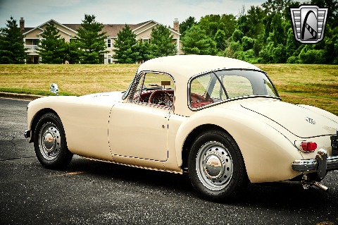 1961 MG MGA image 35